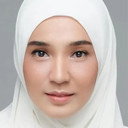 Dhini Aminarti als Dania
