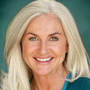 Olivia Tracey als Isabel - L.C.'s Friend