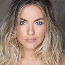 Tyler Kain als Colleen Woodbe