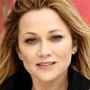 Wendi Bazar als Alice