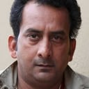 Hemant Pandey als Chhotey Guruji