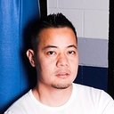François Nguyen als Chinese Bodyguard