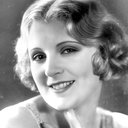 Peggy Norman als Beryl Stedman, seine Nichte