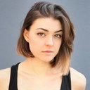 Katie Lynn Stoddard als The Beast