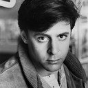 Judd Nelson als Stanley