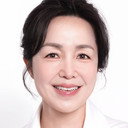 이정인 als Oh Cho's wife