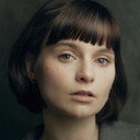 Lola Petticrew als 