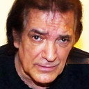Adrián Martel als Adrian