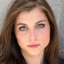 Kennedy Tucker als Natalie