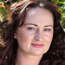 Fionna Hewitt-Twamley als Angela Connolly