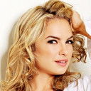 Lua Blanco als Renata
