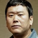 Seo Wang-suk als demolition hired man 1