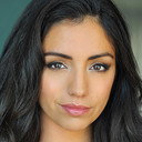 Veronica Valencia als Lily