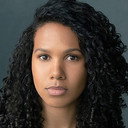 Witney White als DC Charlene Ellis