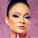 Charli Baltimore als Mau Mau: Smooth Blak