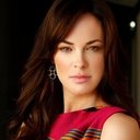 Shanda Lee Munson als Ruth Ferguson