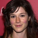 Hayley Keenan als Claudia