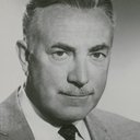 Raymond Bailey als Dr. Wahrman