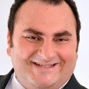 Liéser Touma als Tio Passarinho