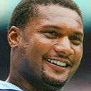 Steve 'Air' McNair als Self - Victim / NFL Quarterback (archive footage)