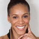 Sasha Spencer Atwood als Coach