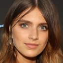 Nell Tiger Free als Older Remmy