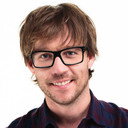 Giel Beelen als Radio DJ