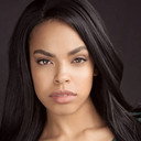 Bernadette Beck als Girl in Hallway