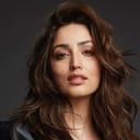 Yami Gautam als Nurse Shazia Bano