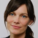 Christine J. Doyon als Raymond's Stepdaughter