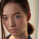 Erika Frase als Leanne Kingsbury