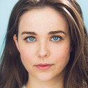 Lizzie Kehoe als Claire