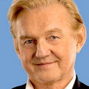 Finn Kalvik als 