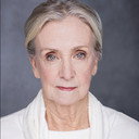 Bonny Breuer als Mrs. Dermont