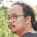 Allen Alzola als Radioman