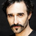 Lolo Diego als Spanish Policeman