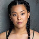 Nichele Lambert als Cleo
