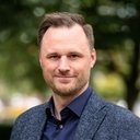 Ronnie Brolin als Narrator (voice)