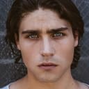 Logan Huffman als Christopher