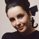 Elizabeth Taylor als Leslie Lynnton Benedict