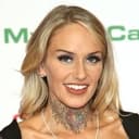 Stephanie Love als Babezilla