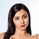 Mahima Makwana als Devika