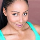 Kyra DaCosta als Staggering Harlett