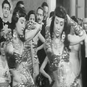 Liz and Lynn als راقصة