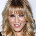 Brit Morgan als Sally Santini