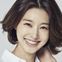 Park Min-jung als Mrs. Han