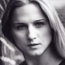 Meghan Andrews als Mallory Pike