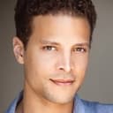 Justin Guarini als Paris