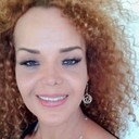 Kary Valle als Isela