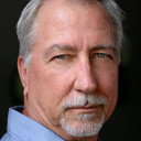 Bill Southworth als Handsome Older Man